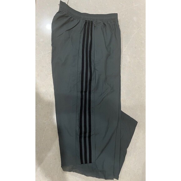 Adidas TIRO 24 Gray Mens Athletic Track Pants Lightweight Woven Size Medium - Picture 4 of 5